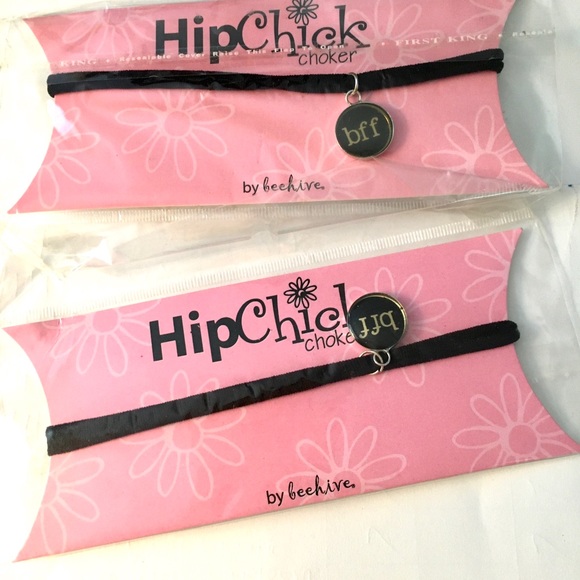 LOT OF 2 GIRLS CHOKERS BFF MEDALLION VELVET CHOKER - Picture 5 of 5